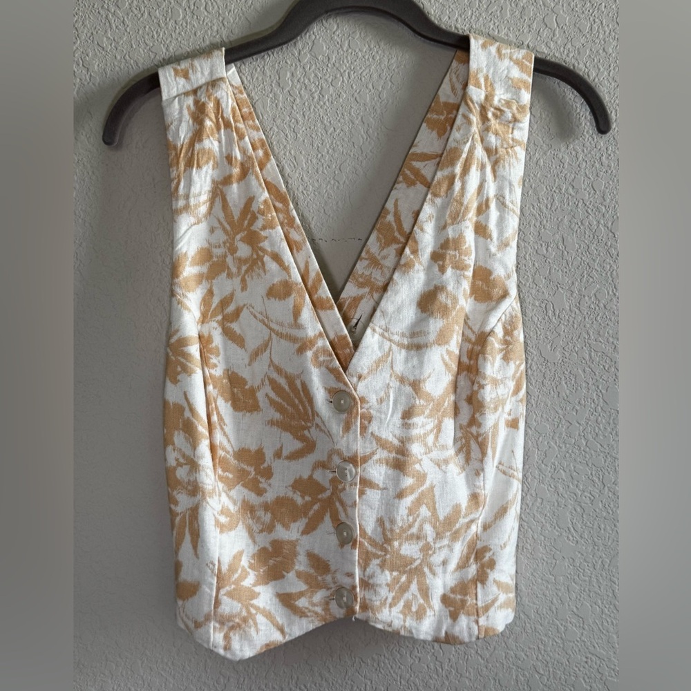 Abercrombie & Fitch Linen Cropped vest